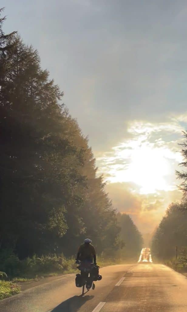 Home Curso 1 pedaleando al atardecer